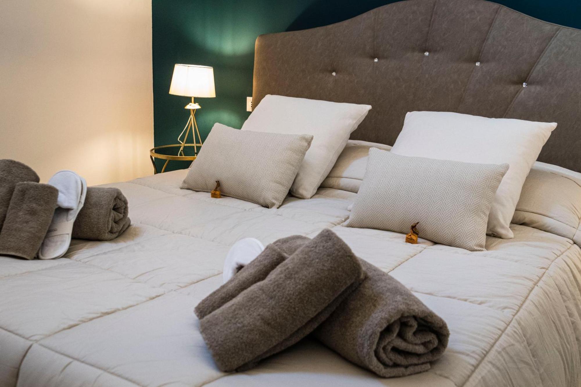 Galatina Suites Boutique - Luxury Experience In Salento الغرفة الصورة