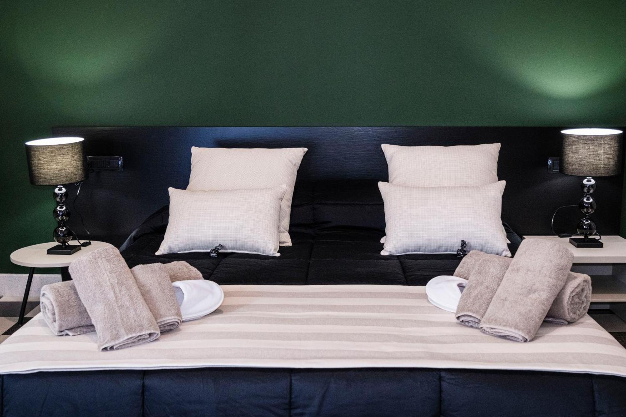 Galatina Suites Boutique - Luxury Experience In Salento الغرفة الصورة